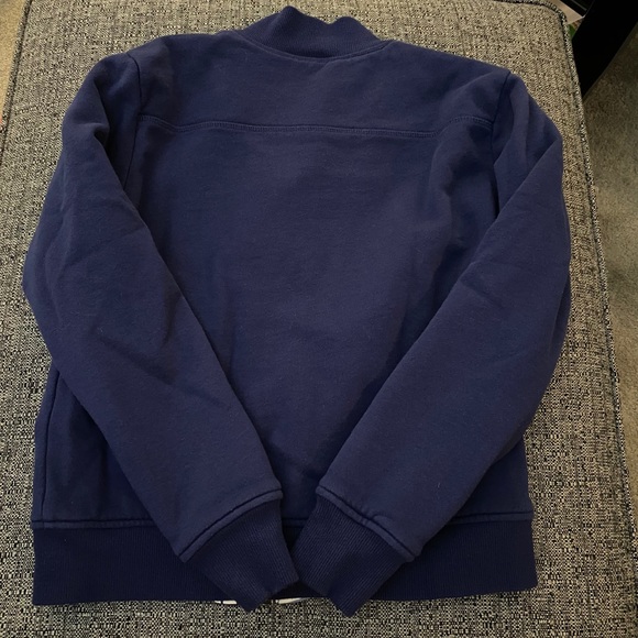 EUC Vineyard Vines reversible bomber jacket - Picture 2 of 7